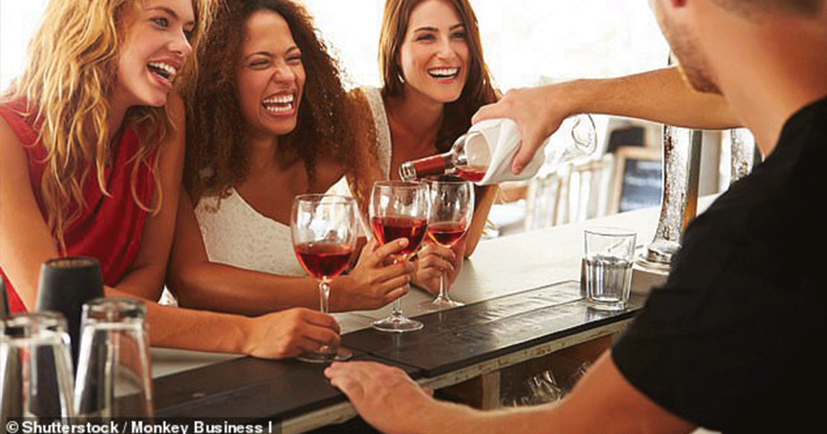 People who drink a glass of wine a day have a lower risk of depression than tee-totallers, study finds
