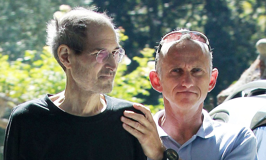 **WORLD EXCLUSIVE: FINAL PICTURE OF STEVE JOBS*****MINIMUM FEE £750*** Former Apple CEO Steve Jobs Has Died In California At The Age Of 56 Seen Here, His Last Pictures In Public Before His Death