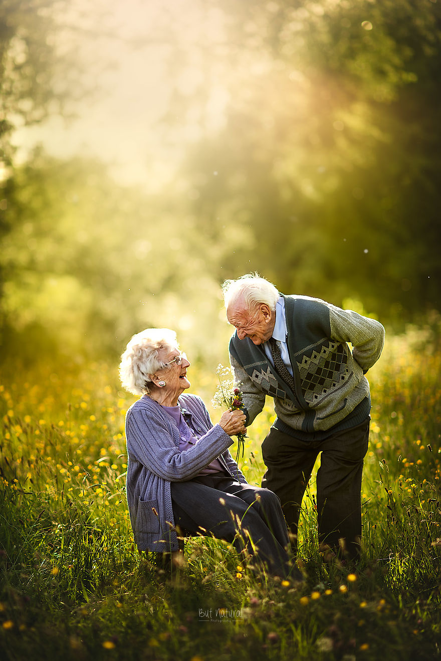 Elderly Couples 01