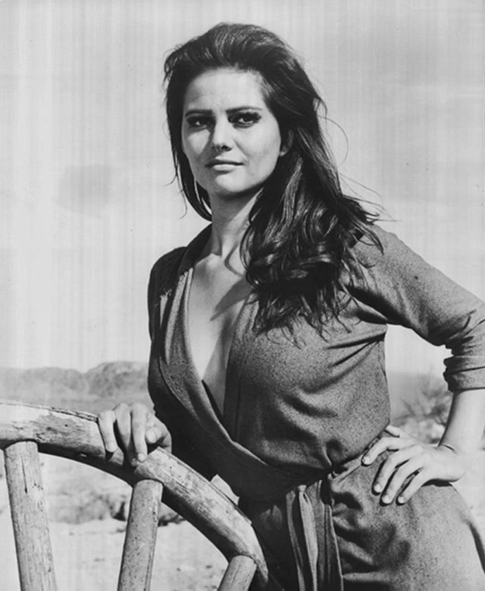 Claudia Cardinale at 86: The Timeless Beauty and Strength of an Italian Cinema Icon