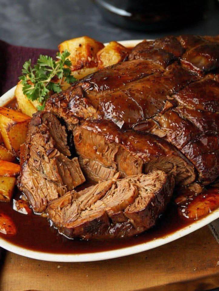 Envelope Roast – Easy Slow Cooker Pot Roast Packed with Flavor