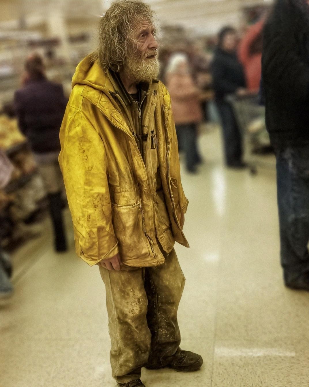 I’m Ninety and Tired of Pretending — Why I Left My Grocery Empire to a Man with a Criminal Past