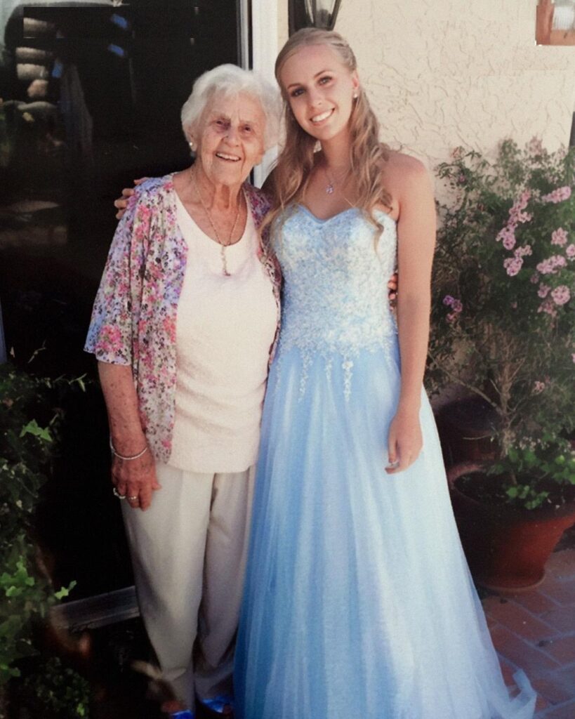 Abandons Daughter for 16 Years — Returns Demanding Her House, But Teen’s Reply Stuns Her
