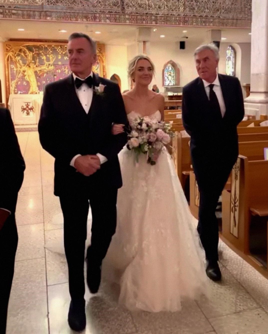 My Biological Dad Crashed My Wedding — What Happened Next Left Everyone Stunned
