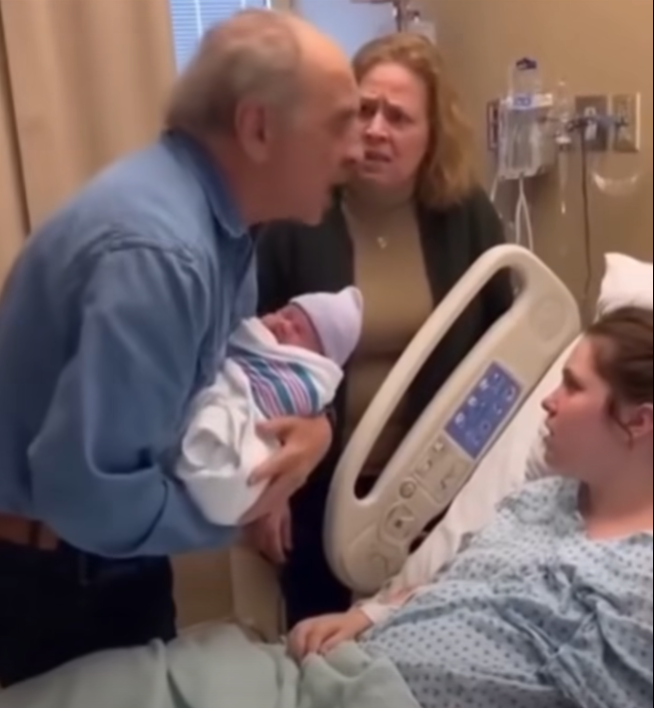 “‘You’re Lying!’ — Grandfather Meets His Newborn Grandson and Leaves Everyone Speechless with What He Says to His Daughter-in-Law”