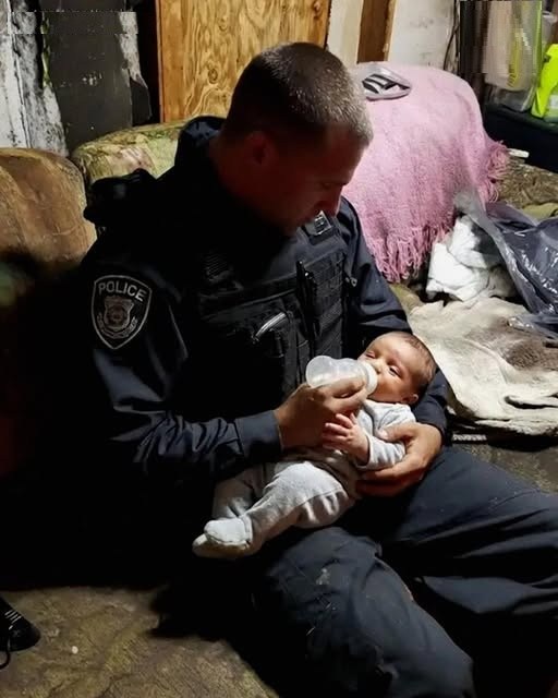 I Saved a Starving Newborn in an Abandoned Apartment — 16 Years Later, He Gave Me a Medal on Stage